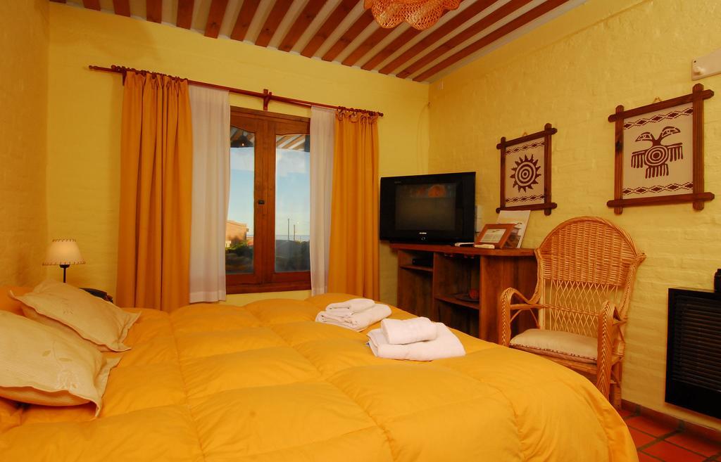 The Paradise Puerto Piramides Exterior photo